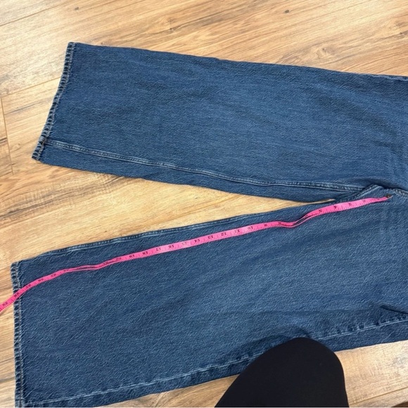 Abercrombie & Fitch High Rise Dark Wash Wide Leg Jean - Short/Petite Length NWOT - Picture 7 of 9